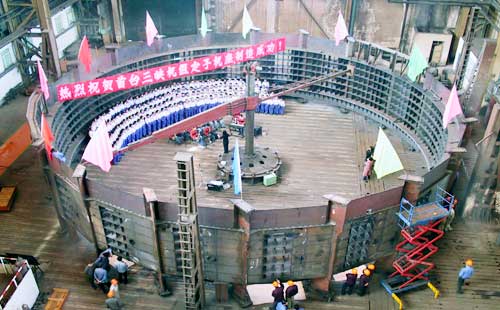 三峽發(fā)電廠7號(hào)機(jī)組組裝現(xiàn)場